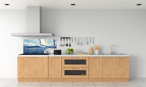 Cooker splashback Yacht against the background of the sea