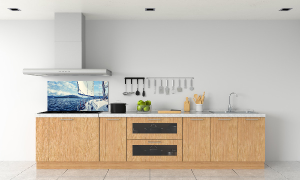 Cooker splashback Yacht against the background of the sea