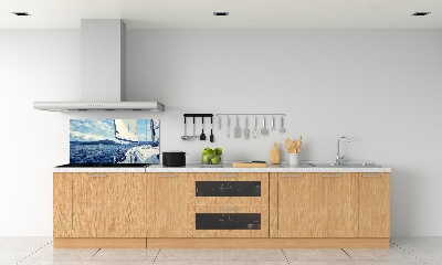 Cooker splashback Yacht against the background of the sea