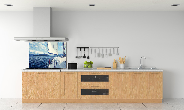 Cooker splashback Yacht against the background of the sea