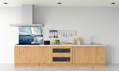 Cooker splashback Yacht against the background of the sea