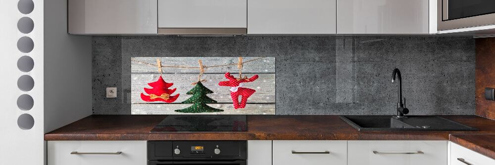 Kitchen splashback Decorations on a string