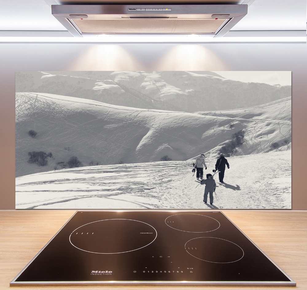 Glass splashback Skiers