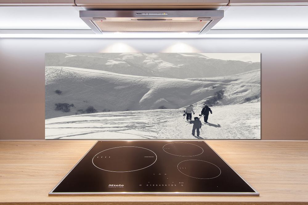 Glass splashback Skiers