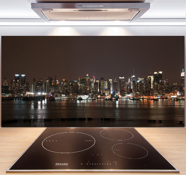 Cooker splashback New York at night