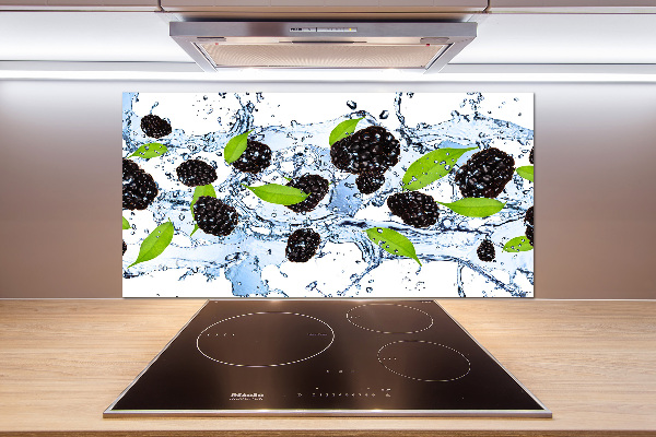 Cooker splashback Blackberries and water