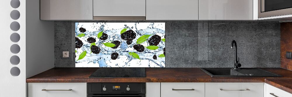 Cooker splashback Blackberries and water