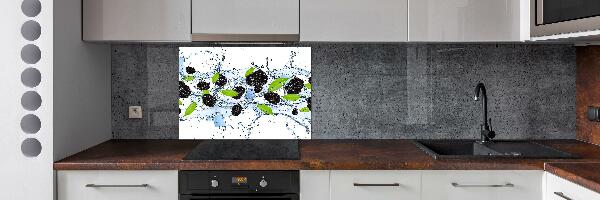 Cooker splashback Blackberries and water