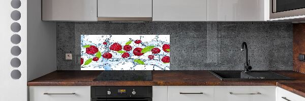 Cooker splashback Raspberries and water