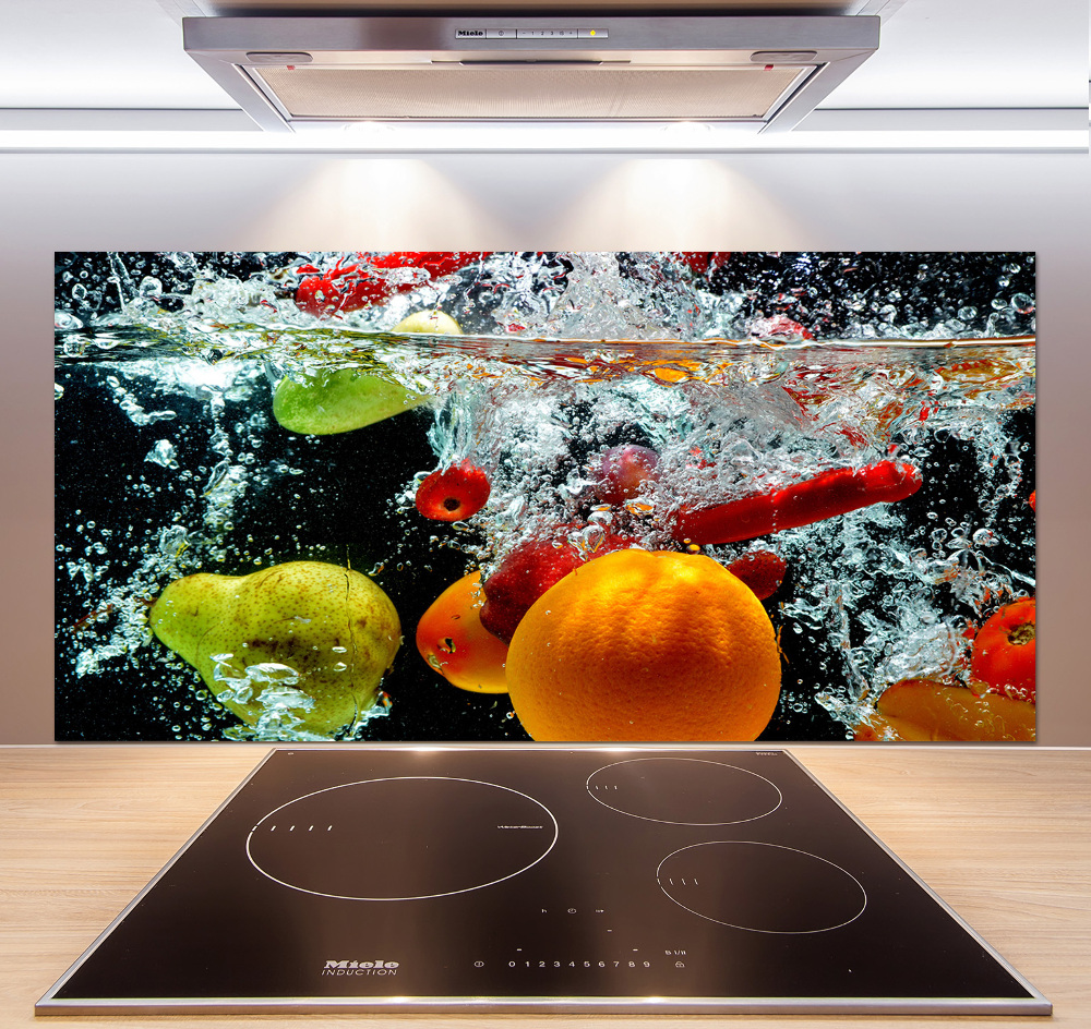 Cooker splashback Fruit underwater