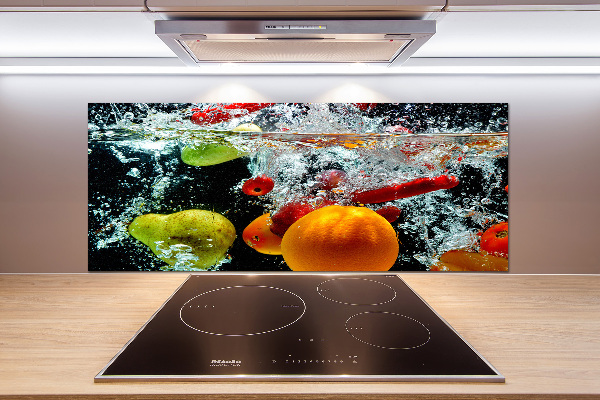 Cooker splashback Fruit underwater