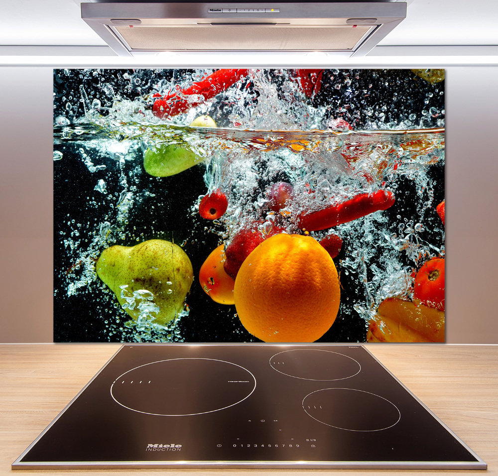 Cooker splashback Fruit underwater