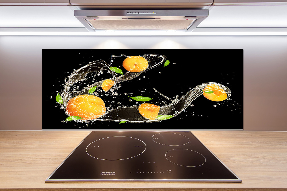 Cooker splashback Apricots and water