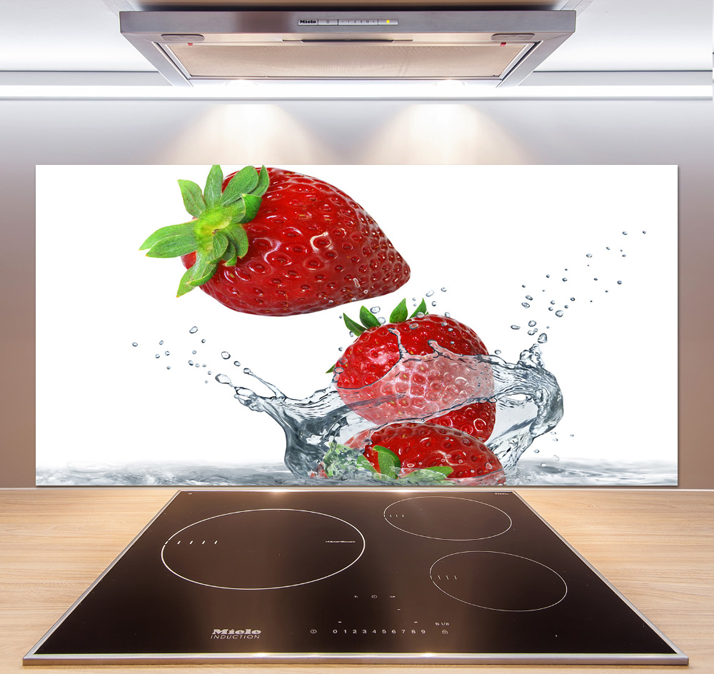 Cooker splashback Strawberries and water