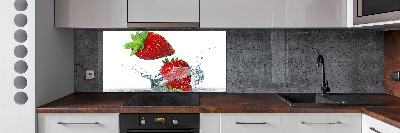 Cooker splashback Strawberries and water