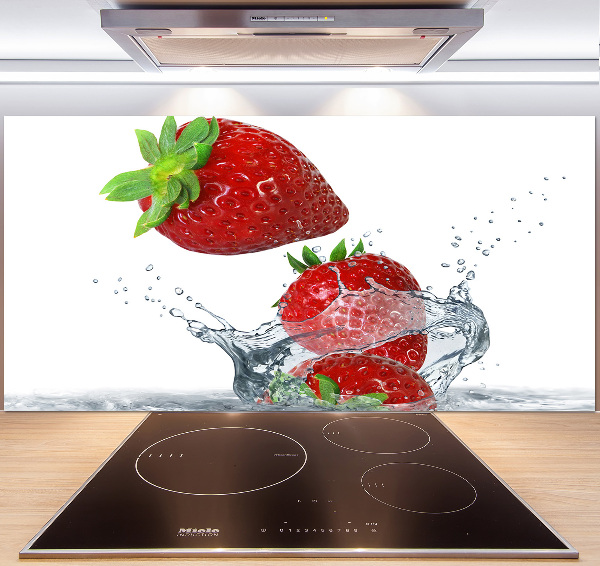 Cooker splashback Strawberries and water