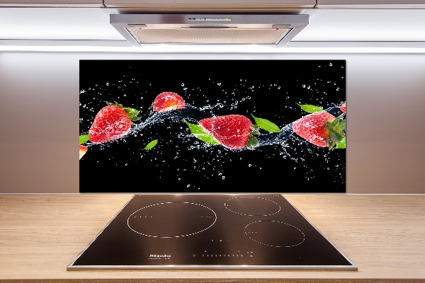 Cooker splashback Strawberries and water