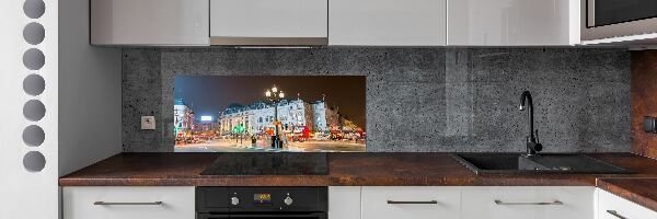 Cooker splashback London at night