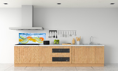 Glass splashback Citruses under water