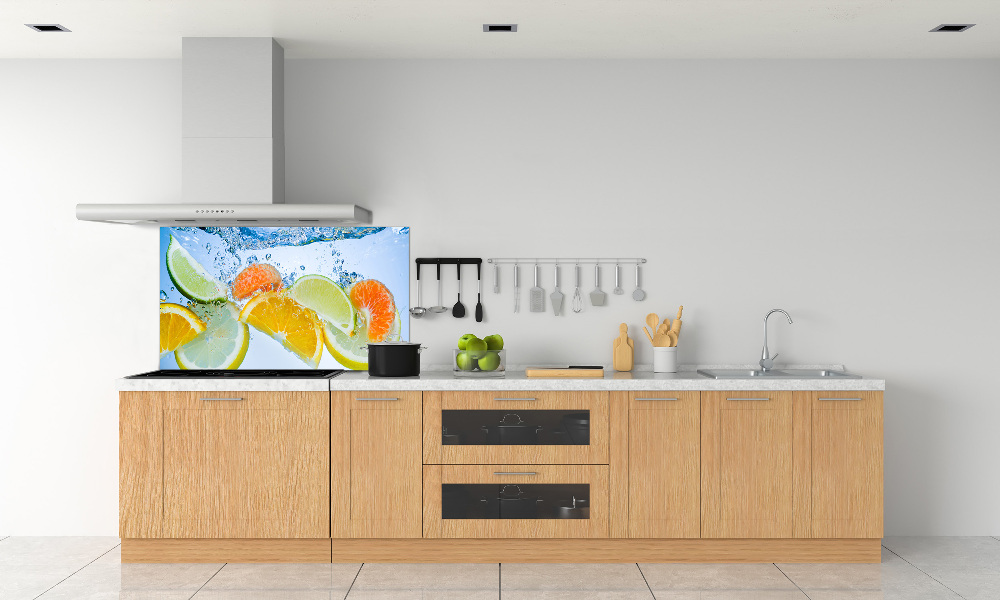 Glass splashback Citruses under water