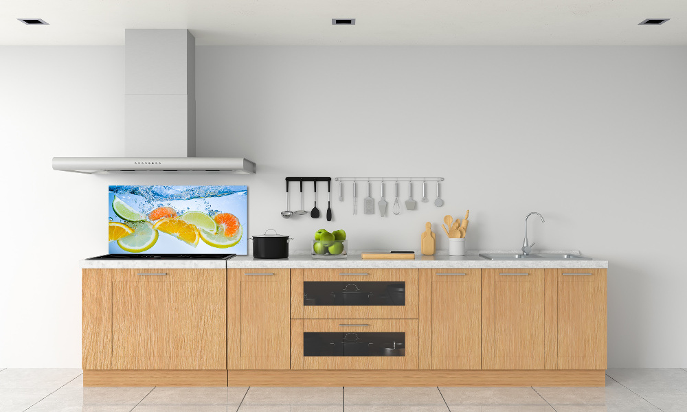 Glass splashback Citruses under water