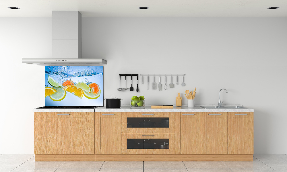 Glass splashback Citruses under water