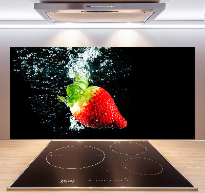 Kitchen splashback Strawberry underwater