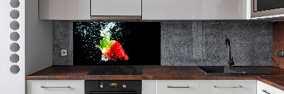 Kitchen splashback Strawberry underwater