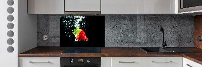 Kitchen splashback Strawberry underwater