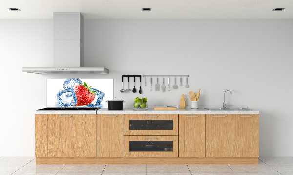 Kitchen splashback Strawberry with ice