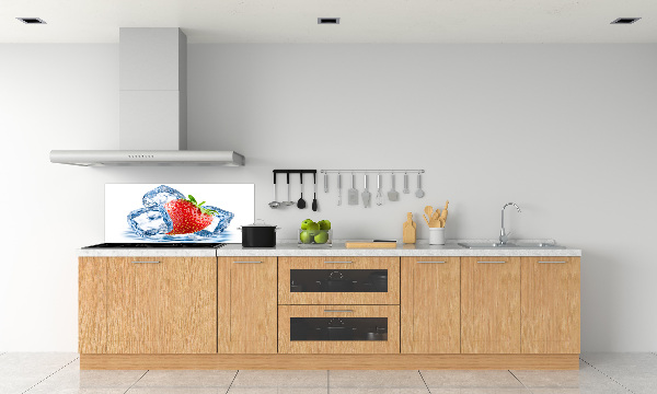 Kitchen splashback Strawberry with ice