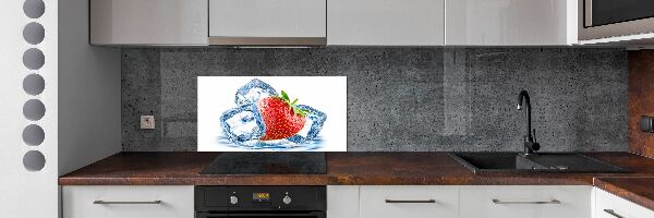 Kitchen splashback Strawberry with ice