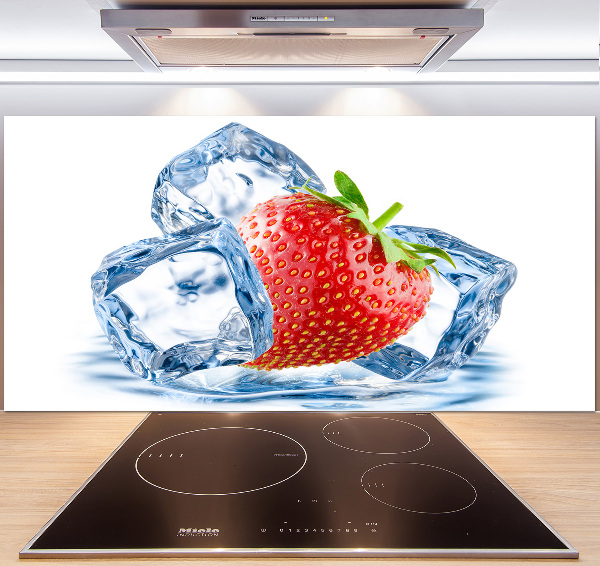 Kitchen splashback Strawberry with ice