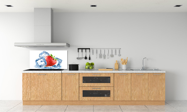 Kitchen splashback Strawberry with ice