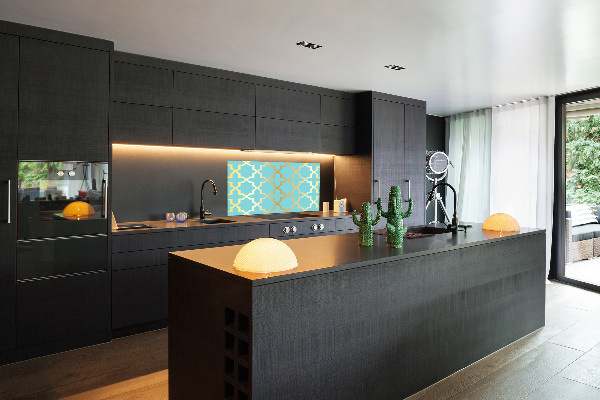 Kitchen splashback Arabic pattern