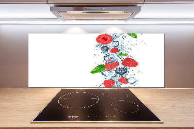 Cooker splashback Forest fruits with ice