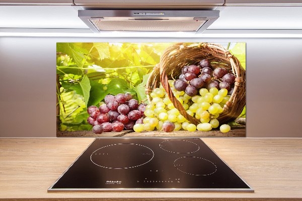 Cooker splashback Grapes in the basket