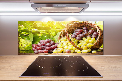 Cooker splashback Grapes in the basket