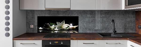 Kitchen splashback White lily