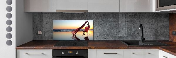 Kitchen splashback Dancing woman