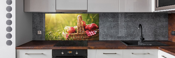 Glass splashback Apples in the basket