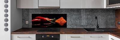 Kitchen splashback Chilli and cayenne