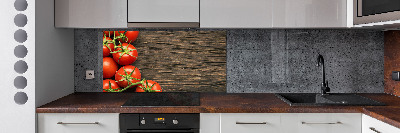 Cooker splashback Tomatoes on wood