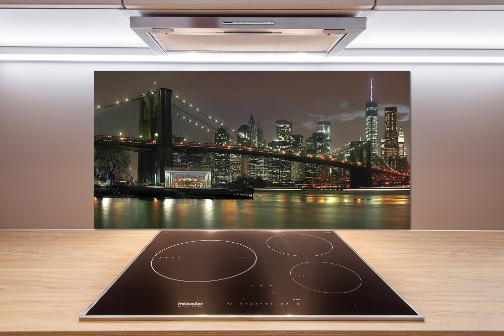 Cooker splashback New York at night