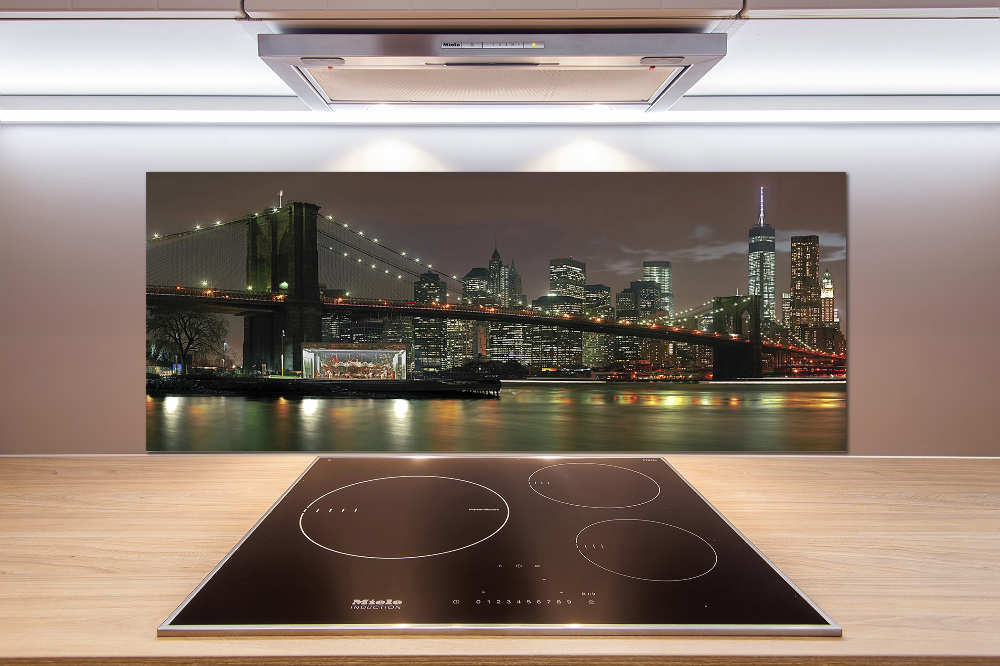 Cooker splashback New York at night