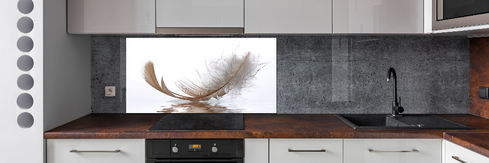 Kitchen splashback Feather on the water