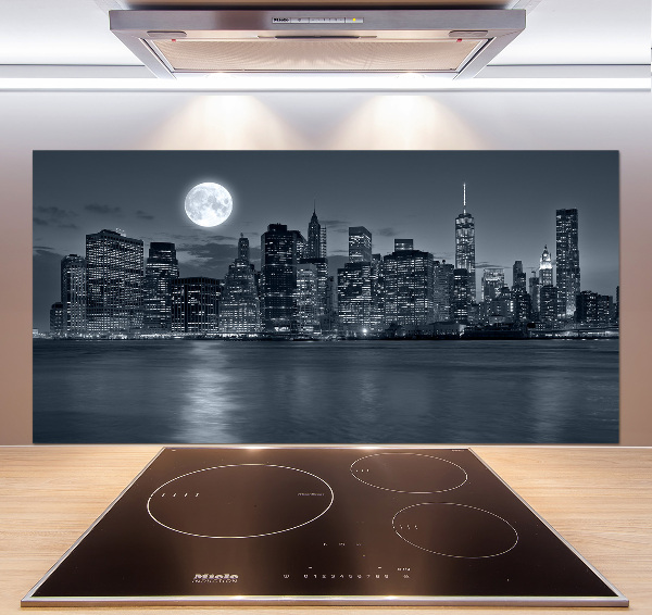 Cooker splashback New York at night