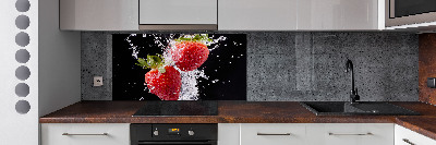 Cooker splashback Strawberries and water