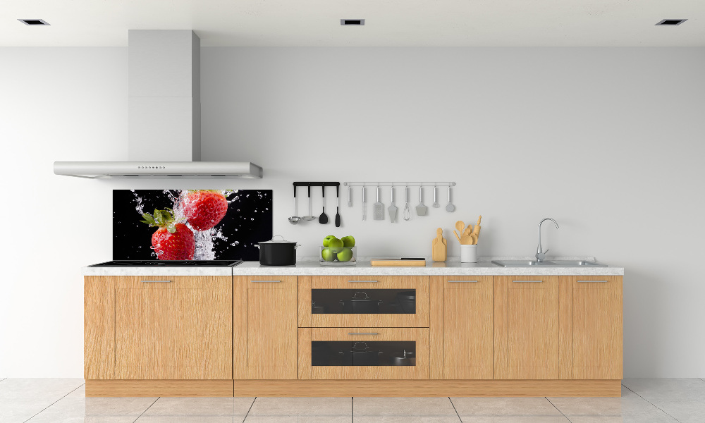 Cooker splashback Strawberries and water