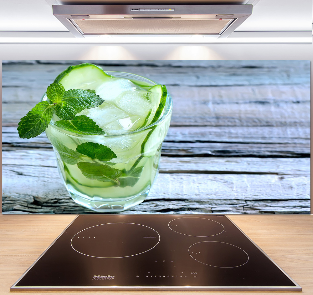 Cooker splashback Cucumber water